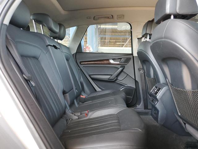 WA1BNAFY5J2008267 - 2018 AUDI Q5 PREMIUM PLUS SILVER photo 11