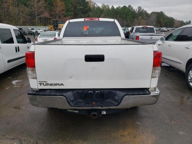 5TFRV54188X036112 - 2008 TOYOTA TUNDRA DOUBLE CAB WHITE photo 6