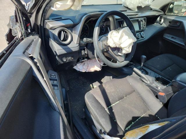 JTMBFREV6JJ204622 - 2018 TOYOTA RAV4 LE Szary zdjęcie 8