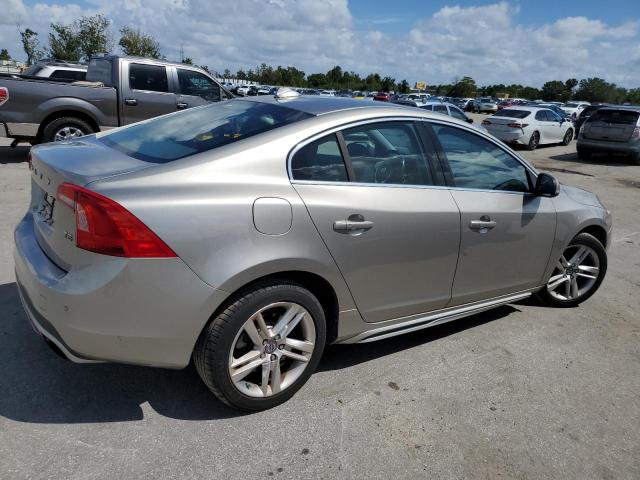 YV126MFD1F1314682 - 2015 VOLVO S60 PLATINUM BEIGE photo 3