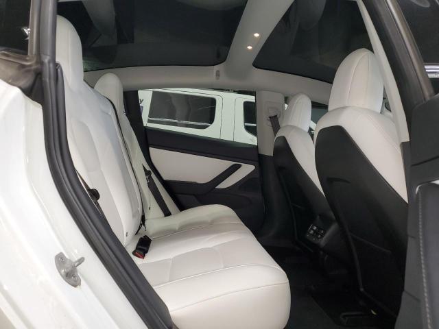 5YJ3E1EB1JF097954 - 2018 TESLA MODEL 3 白色 照片 10