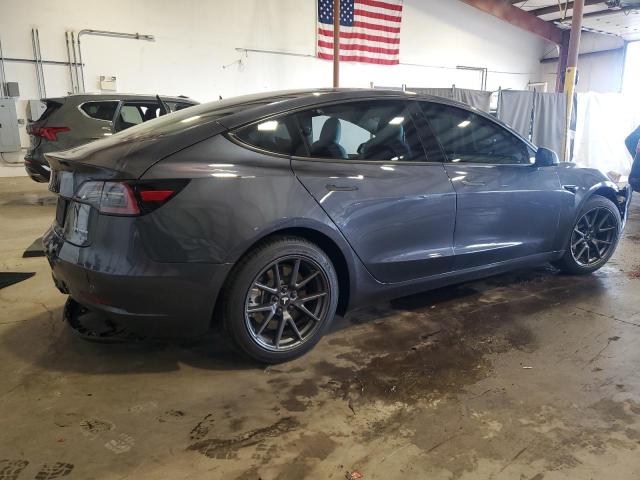 5YJ3E1EB1NF178071 - 2022 TESLA MODEL 3 Gris photo 3