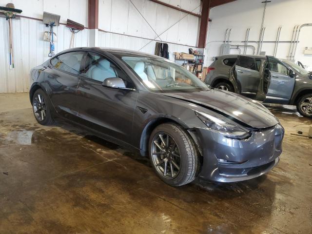 5YJ3E1EB1NF178071 - 2022 TESLA MODEL 3 Gris photo 4