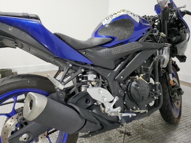 MH3RH18Y7PK009665 - 2023 YAMAHA YZFR3 A BLUE photo 12