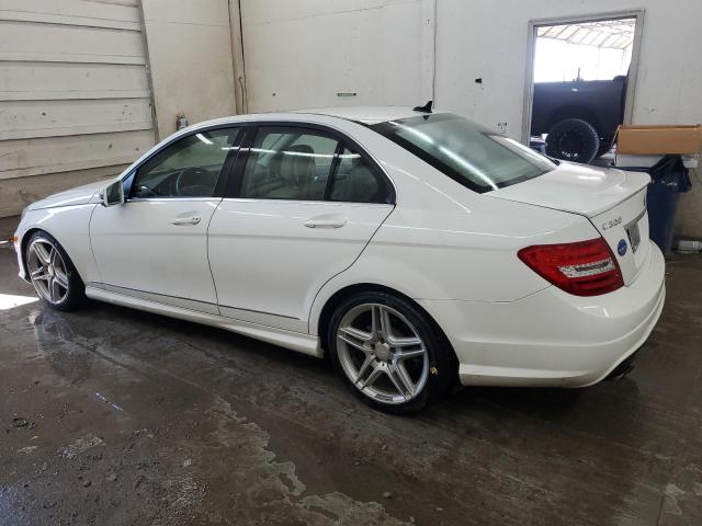 WDDGF8AB8DR251187 - 2013 MERCEDES-BENZ C 300 4MATIC WHITE photo 2