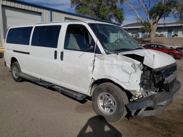 1GAZGPFG7K1169065 - 2019 CHEVROLET EXPRESS G3 LT WHITE photo 4