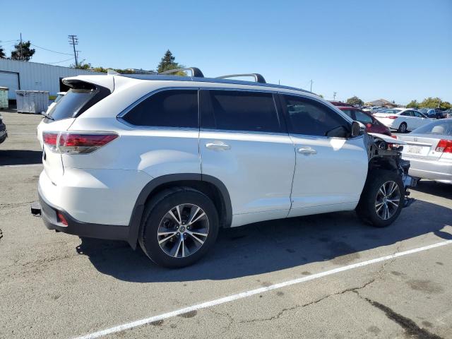 5TDJKRFH6GS224817 - 2016 TOYOTA HIGHLANDER XLE WHITE photo 3