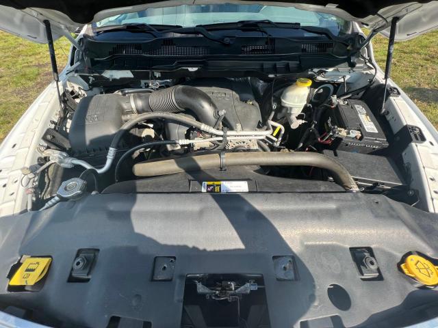 3C6JR6DT0HG681096 - 2017 RAM 1500 ST WHITE photo 7
