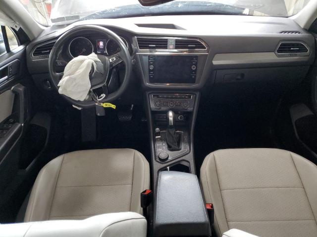 3VV2B7AX1LM169079 - 2020 VOLKSWAGEN TIGUAN SE Gümüş fotoğraf 8