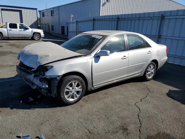 2004 TOYOTA CAMRY LE, 
