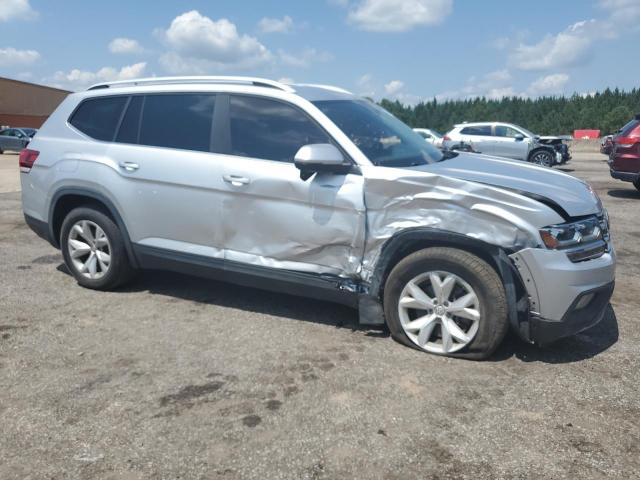 1V2LR2CA0JC588564 - 2018 VOLKSWAGEN ATLAS SE 银色 照片 4