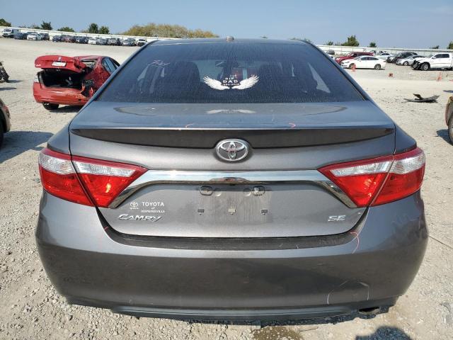 4T1BF1FK3HU375936 - 2017 TOYOTA CAMRY LE GRAY photo 6