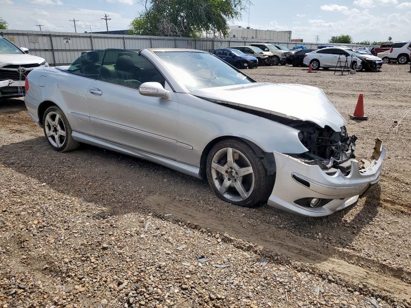WDBTK75J86F169981 - 2006 MERCEDES-BENZ CLK 500 SILVER photo 4