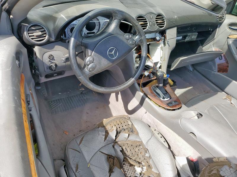 WDBTK75J86F169981 - 2006 MERCEDES-BENZ CLK 500 SILVER photo 8