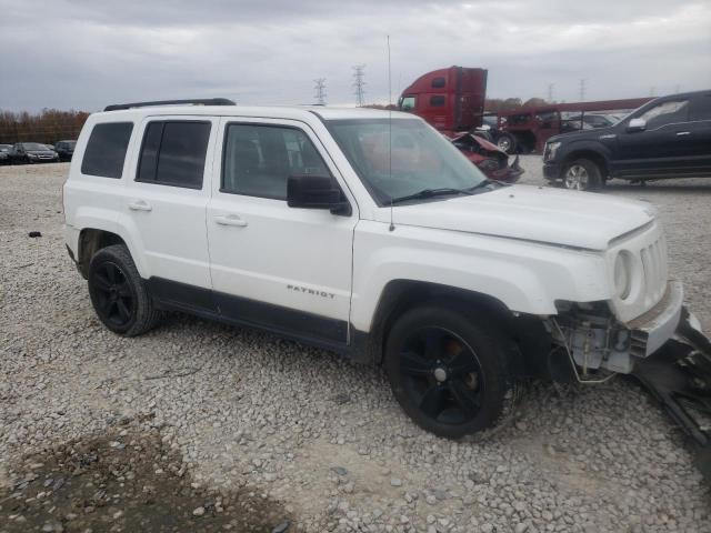 1C4NJPFA7GD604062 - 2016 JEEP PATRIOT LATITUDE WHITE photo 4