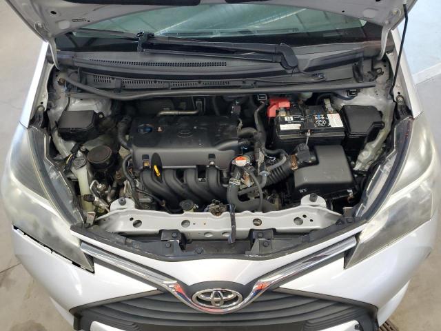 VNKKTUD34HA073364 - 2017 TOYOTA YARIS L SILVER photo 11