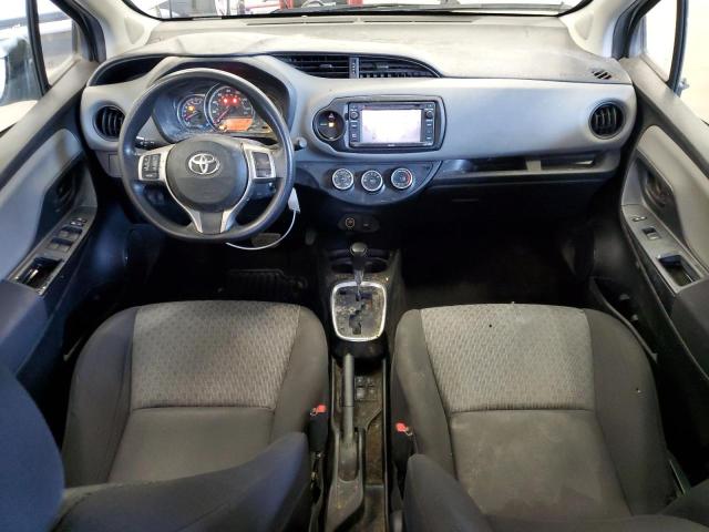 VNKKTUD34HA073364 - 2017 TOYOTA YARIS L SILVER photo 8