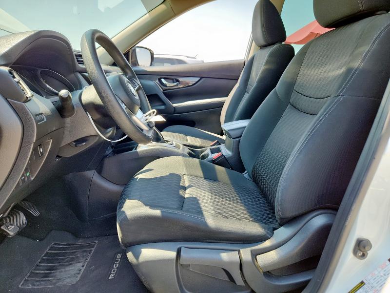 KNMAT2MT3JP538695 - 2018 NISSAN ROGUE S თეთრი ფოტო 7