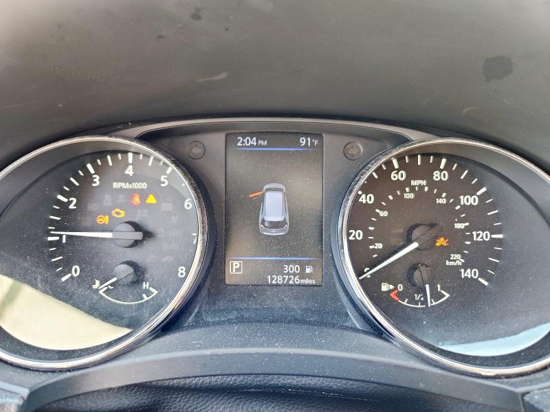 KNMAT2MT3JP538695 - 2018 NISSAN ROGUE S თეთრი ფოტო 9