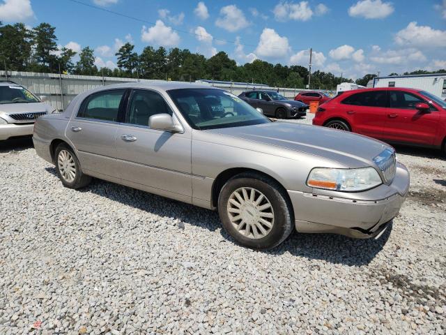 1LNHM81W93Y692575 - 2003 LINCOLN TOWN CAR EXECUTIVE Бежевий фото 4