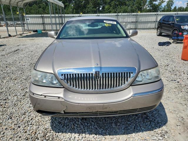 1LNHM81W93Y692575 - 2003 LINCOLN TOWN CAR EXECUTIVE Бежевий фото 5