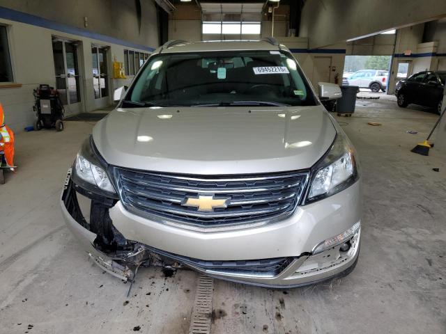 1GNKRGKD9HJ141007 - 2017 CHEVROLET TRAVERSE LT 金色 照片 5