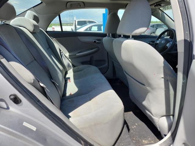 1NXBU4EE7AZ219035 - 2010 TOYOTA COROLLA BASE فضي صورة 10