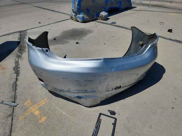 1NXBU4EE7AZ219035 - 2010 TOYOTA COROLLA BASE فضي صورة 12