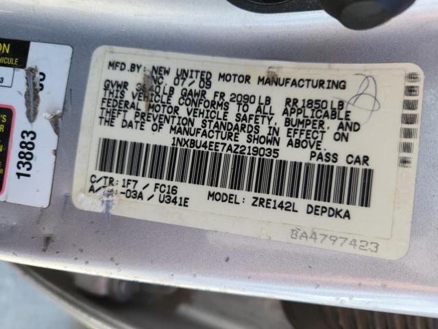 1NXBU4EE7AZ219035 - 2010 TOYOTA COROLLA BASE فضي صورة 13