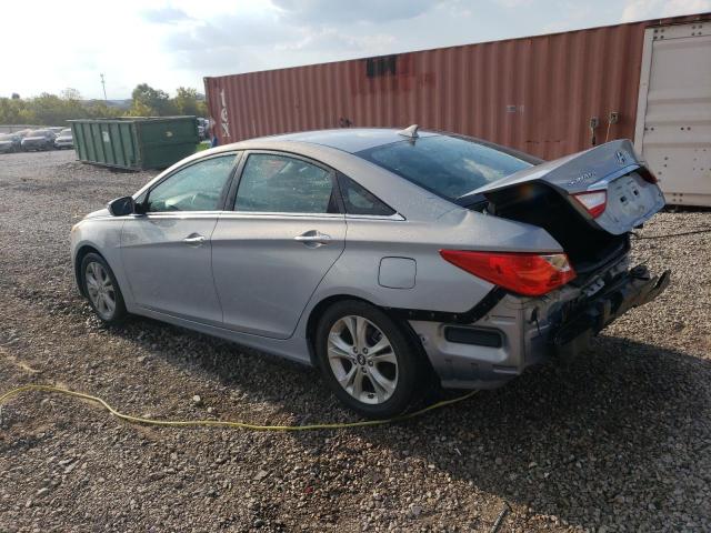 5NPEC4AC8BH100432 - 2011 HYUNDAI SONATA SE BLUE photo 2