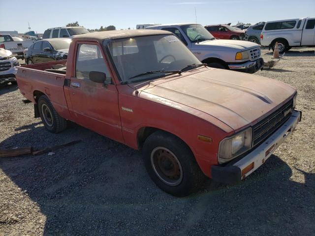 JT4RN34R7C0047727 - 1982 TOYOTA PICKUP 1/2 TON RN34 RED photo 4