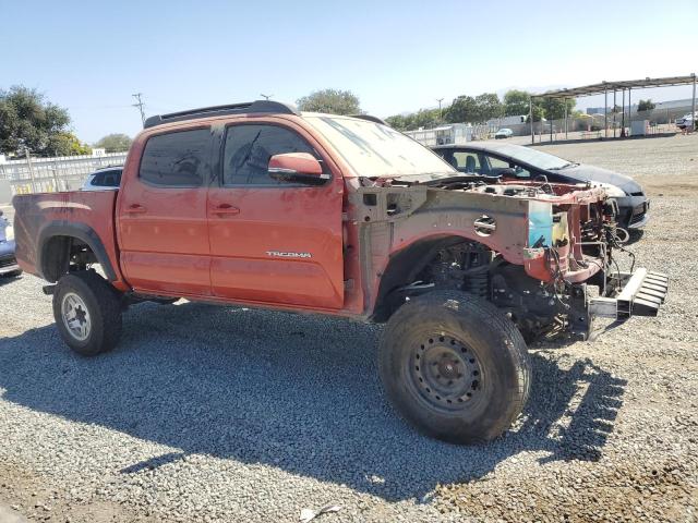 3TMAZ5CN5HM046740 - 2017 TOYOTA TACOMA DOUBLE CAB ნარინჯისფერი ფოტო 4