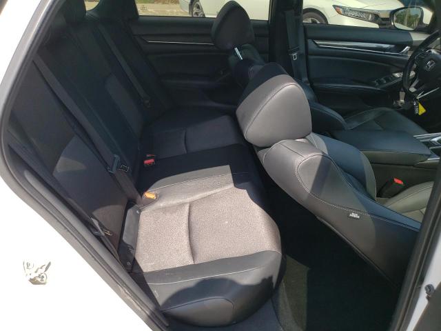1HGCV2F39JA017355 - 2018 HONDA ACCORD SPORT أبيض صورة 10