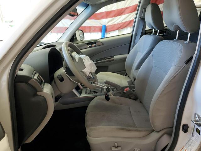 JF2SHADC6BH776439 - 2011 SUBARU FORESTER 2.5X PREMIUM WHITE photo 7
