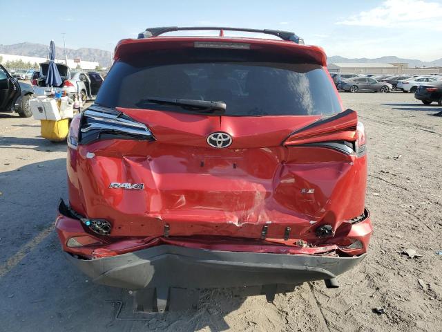 2T3ZFREV0HW368278 - 2017 TOYOTA RAV4 LE წითელი ფოტო 6