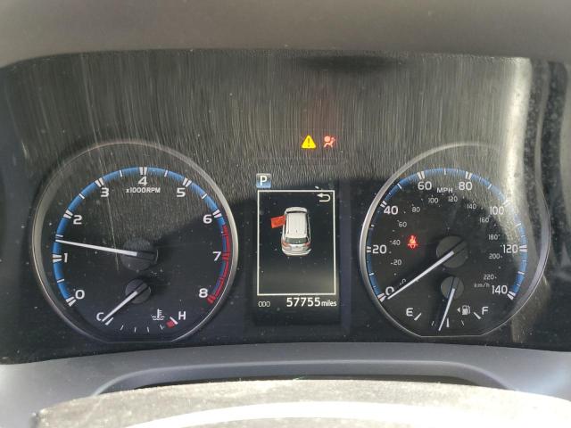 2T3ZFREV0HW368278 - 2017 TOYOTA RAV4 LE წითელი ფოტო 9