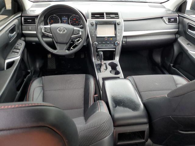 4T1BF1FK0HU738404 - 2017 TOYOTA CAMRY LE 勃艮第红 照片 8