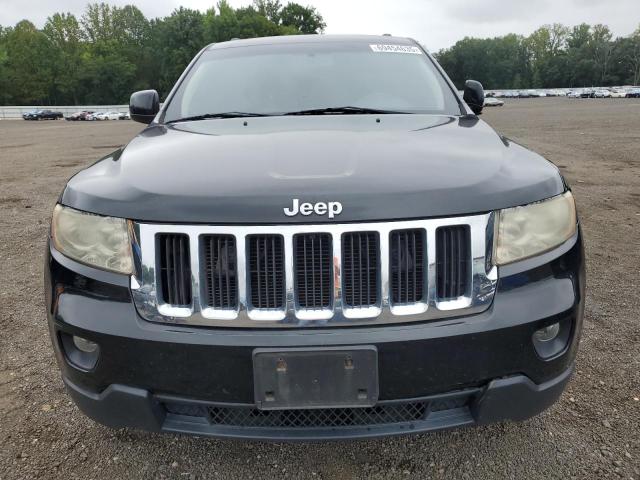 1C4RJFAG9DC634608 - 2013 JEEP GRAND CHER LAREDO შავი ფოტო 5