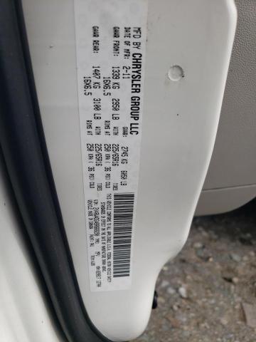 2V4RW4DG4BR668290 - 2011 VOLKSWAGEN ROUTAN S WHITE photo 13