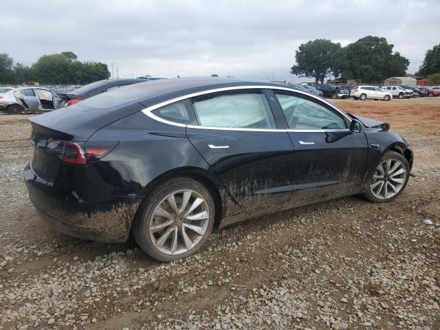 5YJ3E1EAXJF046556 - 2018 TESLA MODEL 3 Чорний фото 3