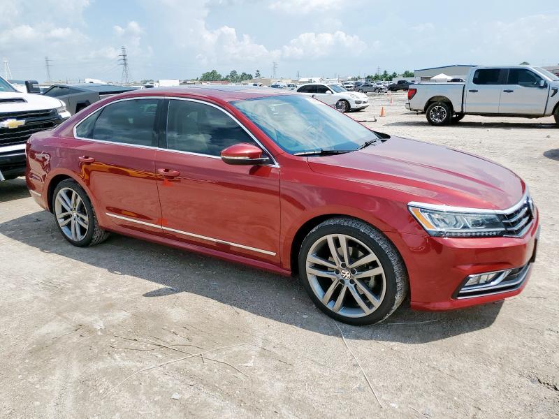 1VWGT7A39HC005003 - 2017 VOLKSWAGEN PASSAT SE RED photo 4