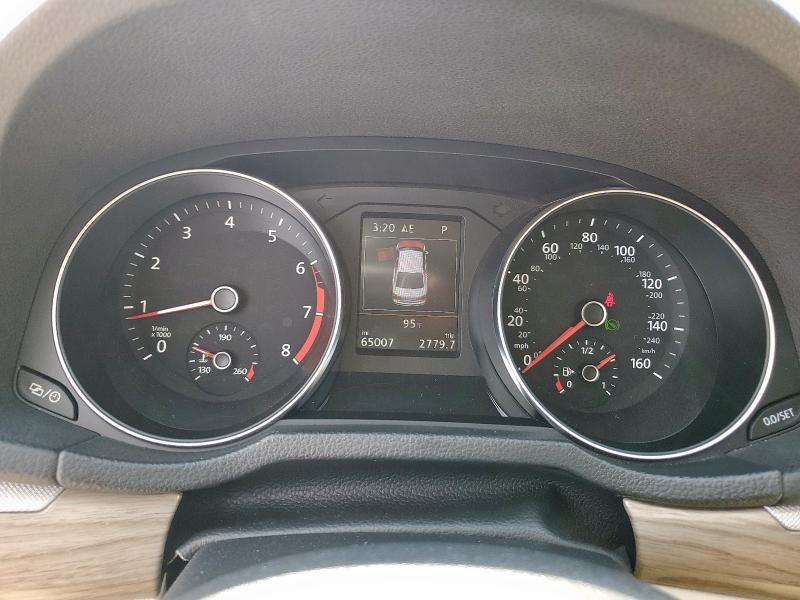 1VWGT7A39HC005003 - 2017 VOLKSWAGEN PASSAT SE RED photo 9