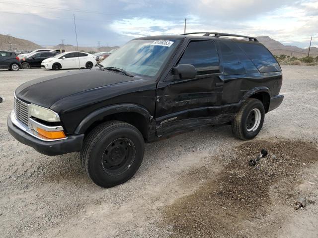 1GNCS18W12K137596 - 2002 CHEVROLET BLAZER BLACK photo 1