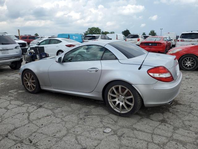 WDBWK56F16F109598 - 2006 MERCEDES-BENZ SLK 350 Silber Foto 2