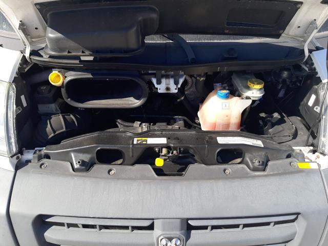 3C7WRVMG6FE504477 - 2015 RAM PROMASTER 3500 STANDARD Weiß Foto 12