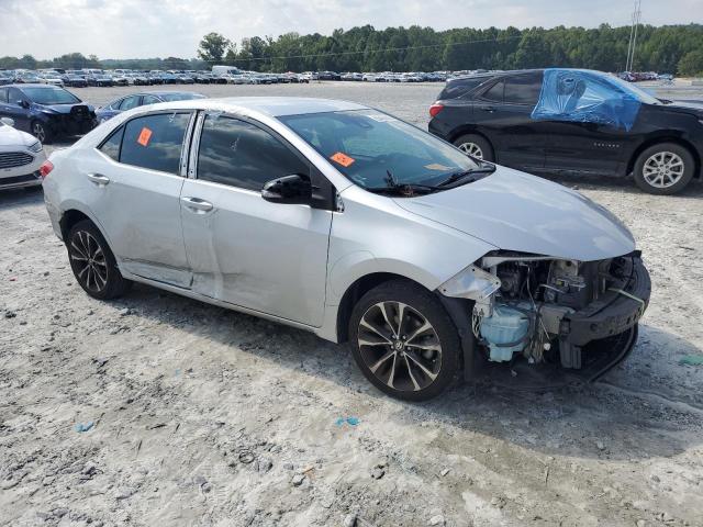 5YFBURHE4JP766547 - 2018 TOYOTA COROLLA L SILVER photo 4