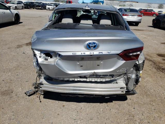 4T1F31AK9MU024508 - 2021 TOYOTA CAMRY XLE SILVER photo 6