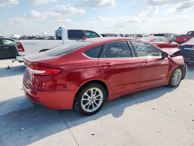 3FA6P0LU6KR220496 - 2019 FORD FUSION SE RED photo 3