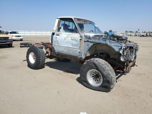 JT4RN38D8B0005287 - 1981 TOYOTA PICKUP RN38 GRAY photo 4