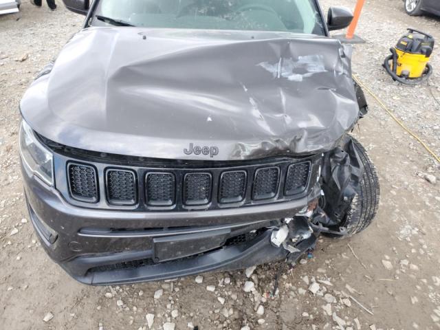 3C4NJDBB6JT337527 - 2018 JEEP COMPASS LATITUDE 黑色 照片 11